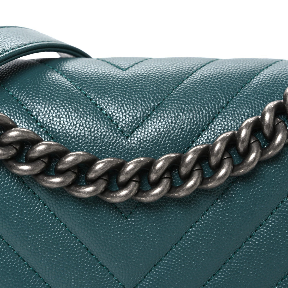 Caviar Chevron Quilted Medium Boy Flap Green