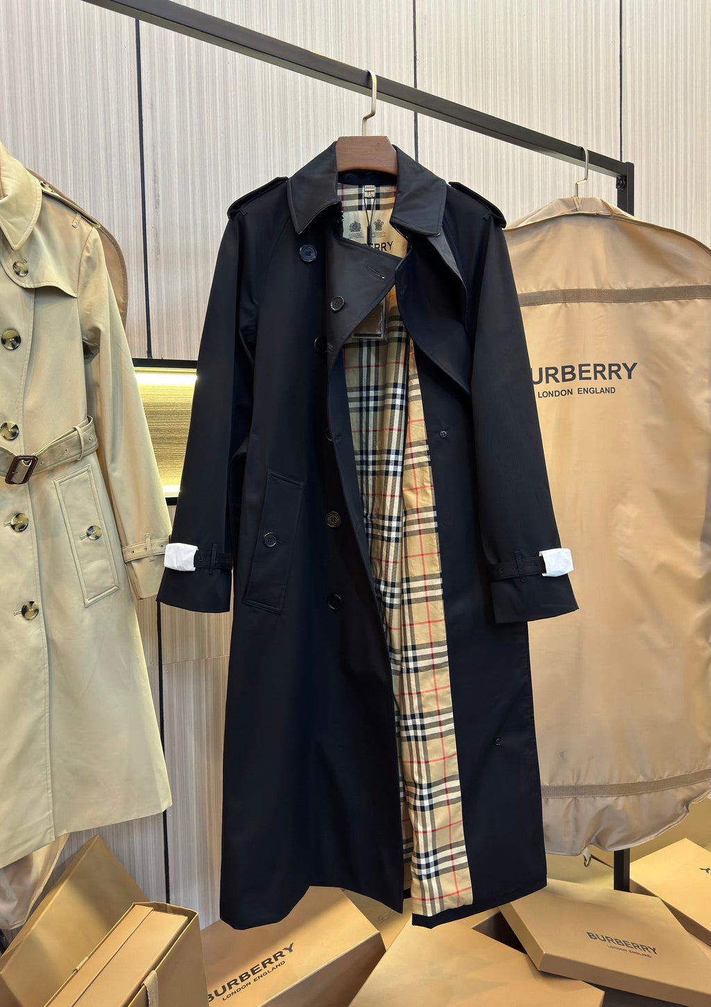 Burberry Heritage Long Trench Coat