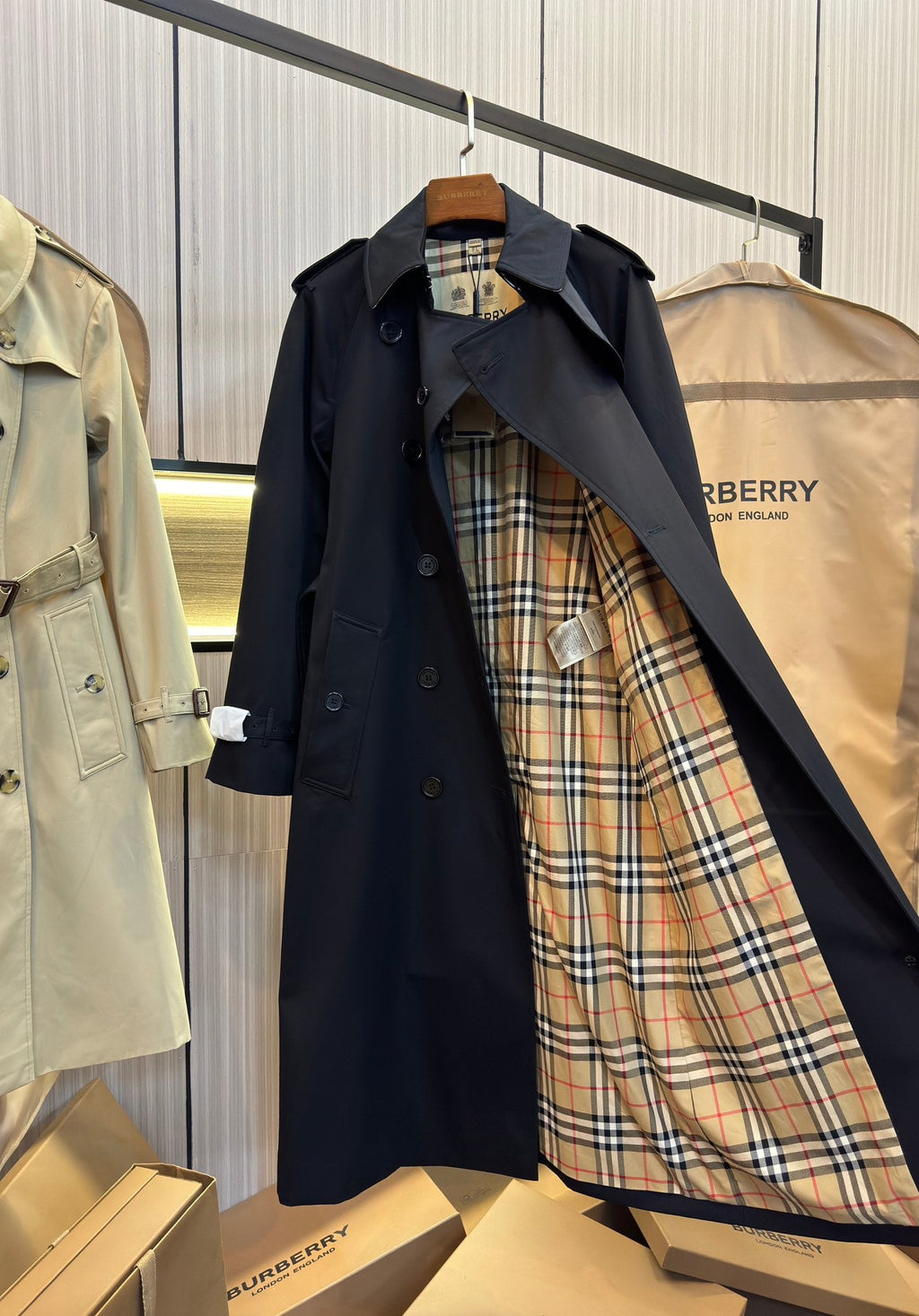 Burberry Heritage Long Trench Coat