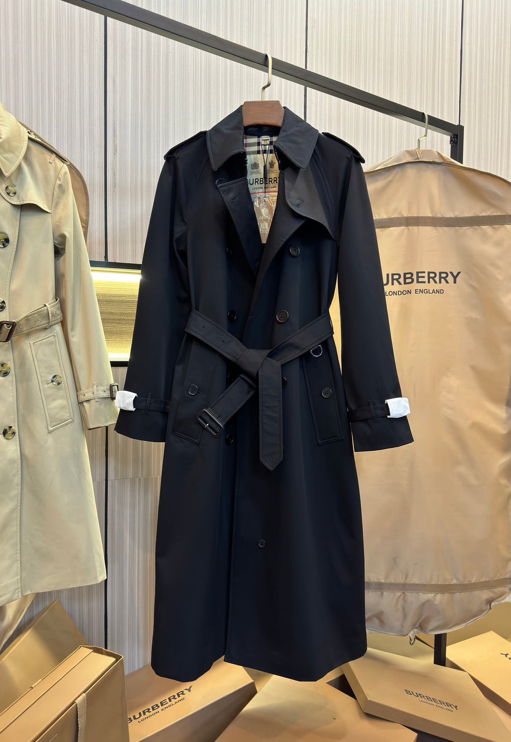 Burberry Heritage Long Trench Coat