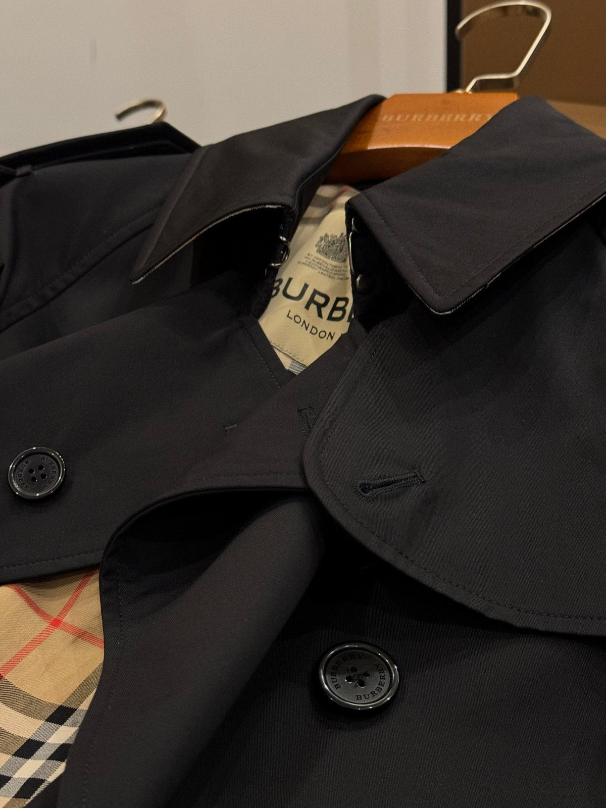 Burberry Heritage Long Trench Coat